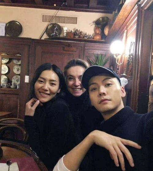 刘雯恋情爆料最新视频,甜蜜视频揭露神秘男友身份 第3张 刘雯恋情爆料最新视频,甜蜜视频揭露神秘男友身份 第3张